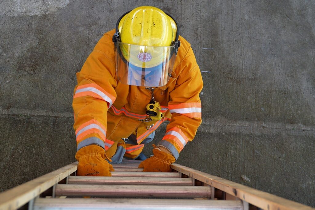 Bezpieczeństwo w budownictwie – akcja grajewskich strażaków